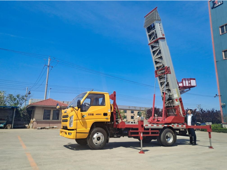 遂平云梯车出租费用解析：如何选择更具性价比的服务