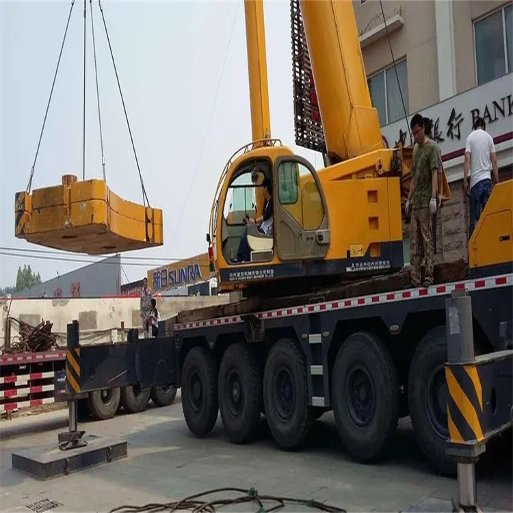 遂平当地吊车出租|机器吊装|75吨|工厂搬迁服务